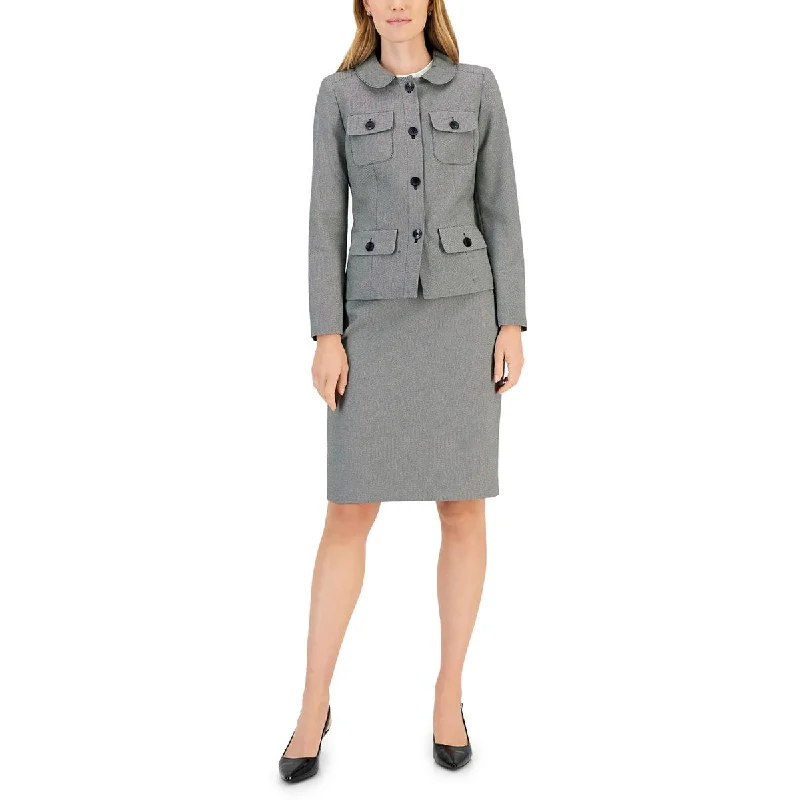 Womens Woven Peter Pan Collar Four-Button Suit