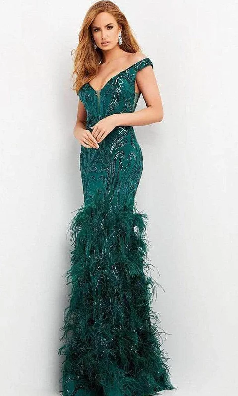 Jovani - Feathered Trumpet Evening Gown 05660SC - 1 pc Green In Size 18 Available