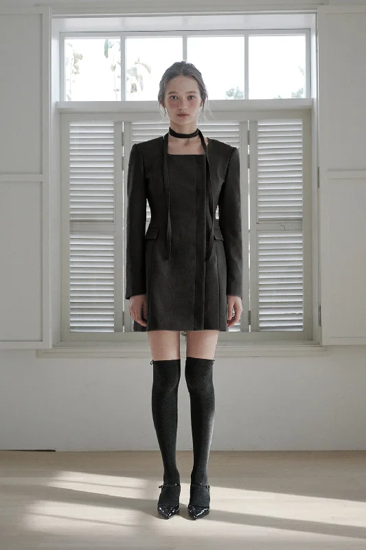 [MAUSOLEUM] FW 24 Jenn square neck coat dress - Black